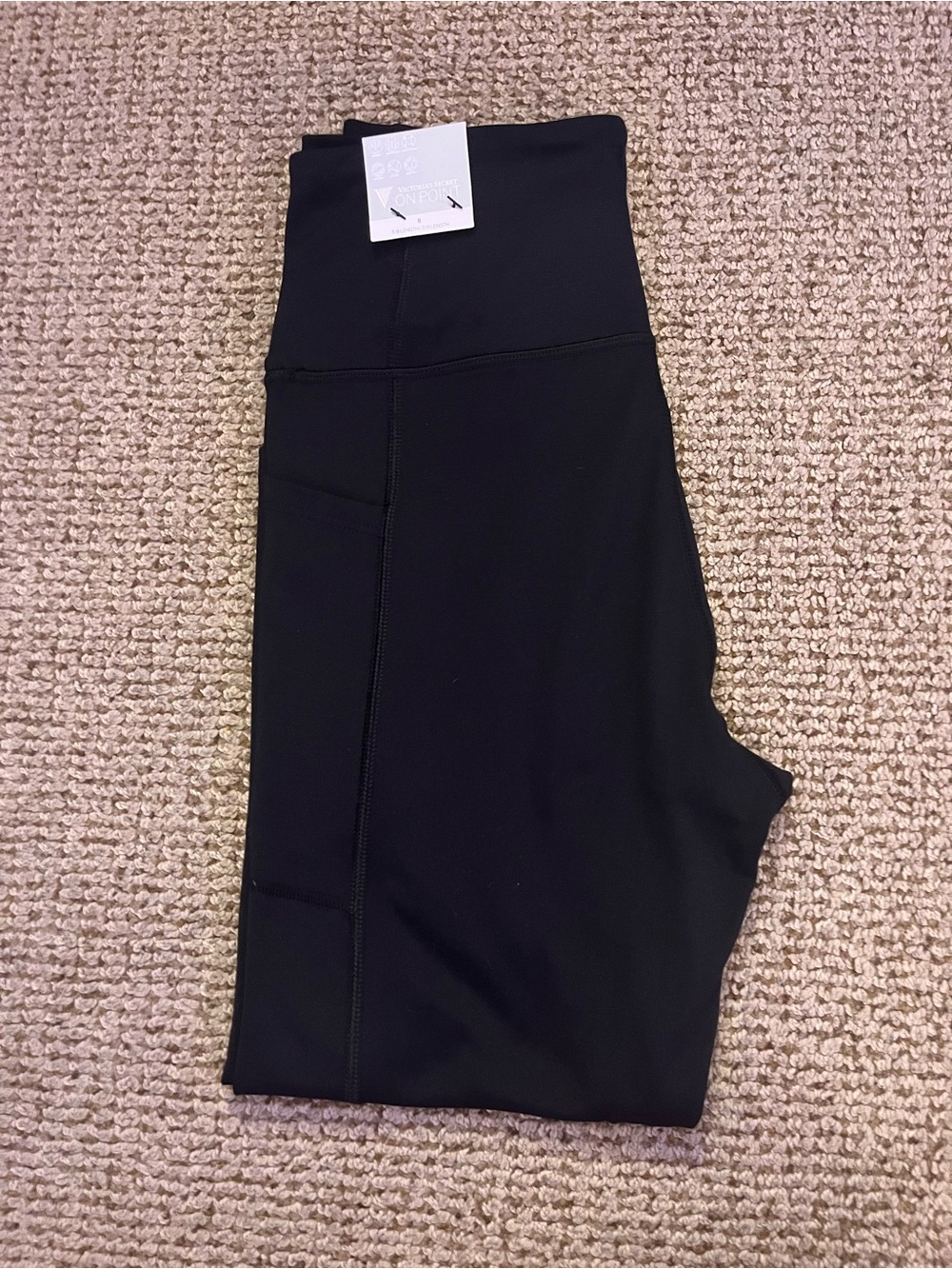 Victoria's Secret On Point Flow Performance Leggings with Side Pocket